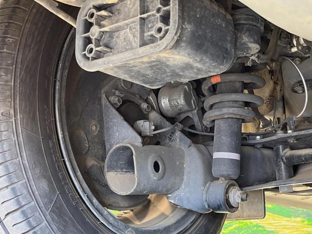 シエンタ ハイブリッドＧ　両側電動ドア　バックカメラ　衝突被害軽減システム　禁煙車　純正ナビ　スマートキー　ＬＥＤヘッド　ビルトインＥＴＣ　オートハイビーム　オートライト　オートエアコン　Ｂｌｕｅｔｏｏｔｈ　ＣＤ／ＤＶＤ再生（51枚目）