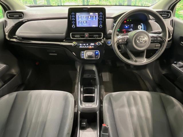 アクア Ｘ　１００Ｖ電源　純正ナビ　衝突被害軽減システム　レーダークルーズ　禁煙車　スマートキー　ＬＥＤヘッド　ビルトインＥＴＣ　オートハイビーム　車線逸脱警報　オートライト　オートエアコン　Ｂｌｕｅｔｏｏｔｈ（2枚目）