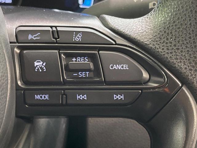 アクア Ｘ　１００Ｖ電源　純正ナビ　衝突被害軽減システム　レーダークルーズ　禁煙車　スマートキー　ＬＥＤヘッド　ビルトインＥＴＣ　オートハイビーム　車線逸脱警報　オートライト　オートエアコン　Ｂｌｕｅｔｏｏｔｈ（5枚目）