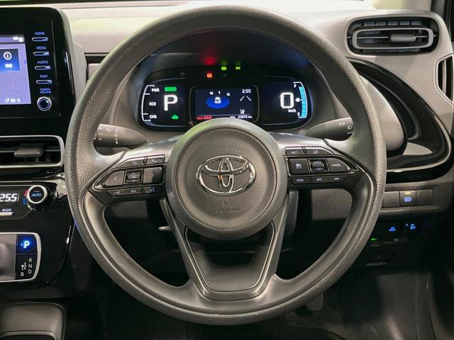 アクア Ｘ　１００Ｖ電源　純正ナビ　衝突被害軽減システム　レーダークルーズ　禁煙車　スマートキー　ＬＥＤヘッド　ビルトインＥＴＣ　オートハイビーム　車線逸脱警報　オートライト　オートエアコン　Ｂｌｕｅｔｏｏｔｈ（11枚目）