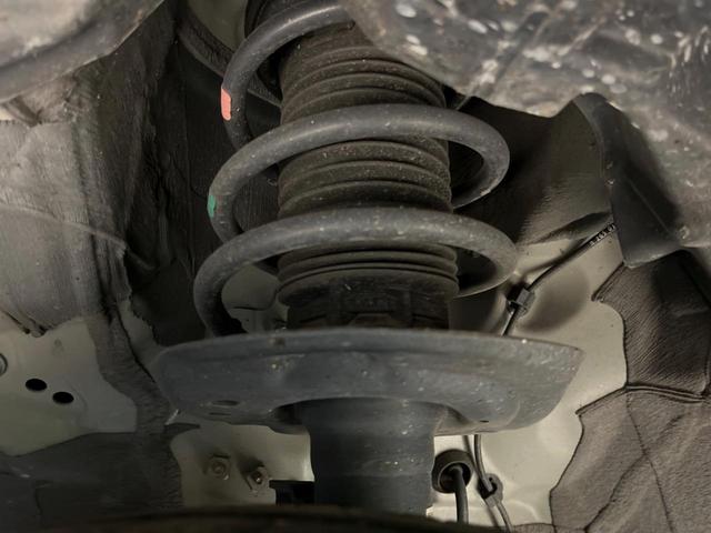 アクア Ｘ　１００Ｖ電源　純正ナビ　衝突被害軽減システム　レーダークルーズ　禁煙車　スマートキー　ＬＥＤヘッド　ビルトインＥＴＣ　オートハイビーム　車線逸脱警報　オートライト　オートエアコン　Ｂｌｕｅｔｏｏｔｈ（20枚目）