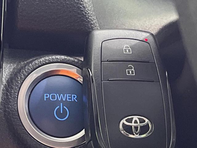 アクア Ｘ　１００Ｖ電源　純正ナビ　衝突被害軽減システム　レーダークルーズ　禁煙車　スマートキー　ＬＥＤヘッド　ビルトインＥＴＣ　オートハイビーム　車線逸脱警報　オートライト　オートエアコン　Ｂｌｕｅｔｏｏｔｈ（24枚目）