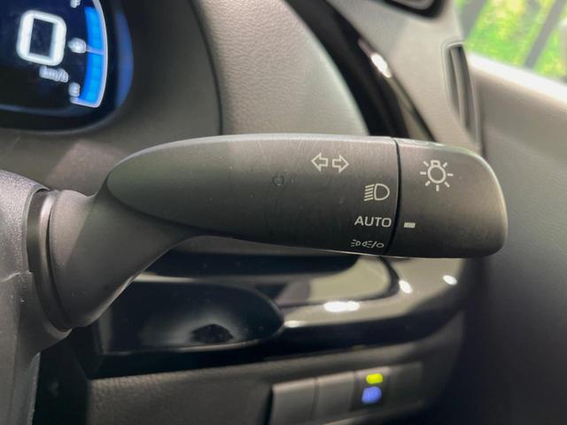 アクア Ｘ　１００Ｖ電源　純正ナビ　衝突被害軽減システム　レーダークルーズ　禁煙車　スマートキー　ＬＥＤヘッド　ビルトインＥＴＣ　オートハイビーム　車線逸脱警報　オートライト　オートエアコン　Ｂｌｕｅｔｏｏｔｈ（29枚目）