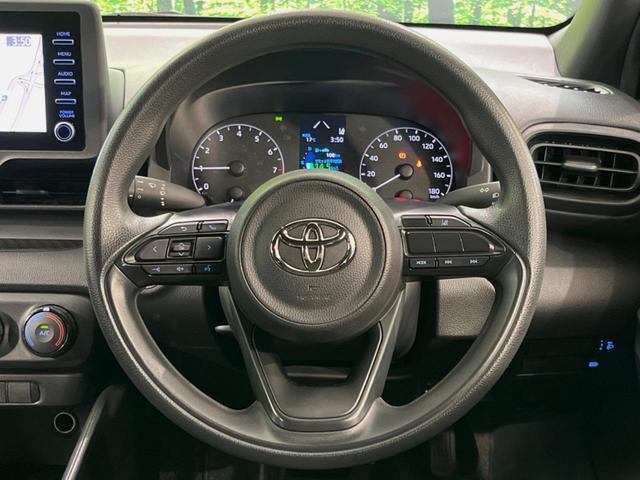 ヤリス Ｘ　バックカメラ　純正ナビ機能付きディスプレイオーディオ　衝突被害軽減システム　禁煙車　コーナーセンサー　スマートキー　ビルトインＥＴＣ　オートハイビーム　オートライト　Ｂｌｕｅｔｏｏｔｈ（11枚目）