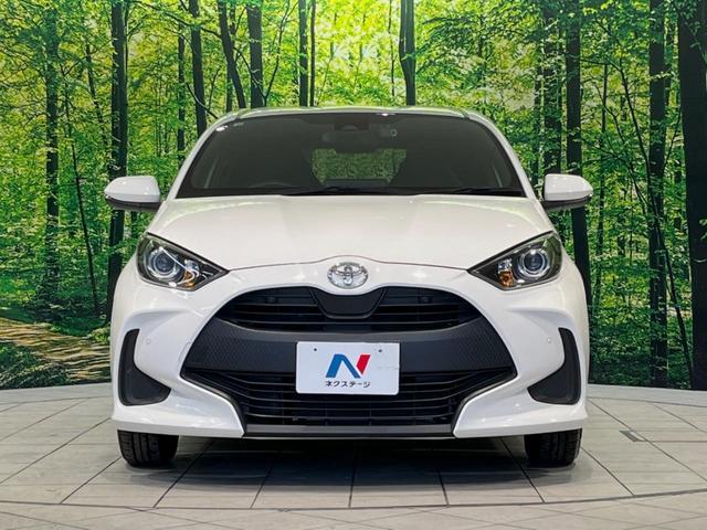 ヤリス Ｘ　バックカメラ　純正ナビ機能付きディスプレイオーディオ　衝突被害軽減システム　禁煙車　コーナーセンサー　スマートキー　ビルトインＥＴＣ　オートハイビーム　オートライト　Ｂｌｕｅｔｏｏｔｈ（14枚目）