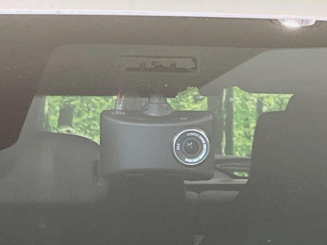 ヤリス Ｘ　バックカメラ　純正ナビ機能付きディスプレイオーディオ　衝突被害軽減システム　禁煙車　コーナーセンサー　スマートキー　ビルトインＥＴＣ　オートハイビーム　オートライト　Ｂｌｕｅｔｏｏｔｈ（26枚目）