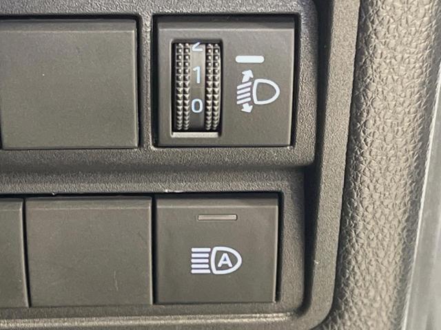 ヤリス Ｘ　バックカメラ　純正ナビ機能付きディスプレイオーディオ　衝突被害軽減システム　禁煙車　コーナーセンサー　スマートキー　ビルトインＥＴＣ　オートハイビーム　オートライト　Ｂｌｕｅｔｏｏｔｈ（27枚目）