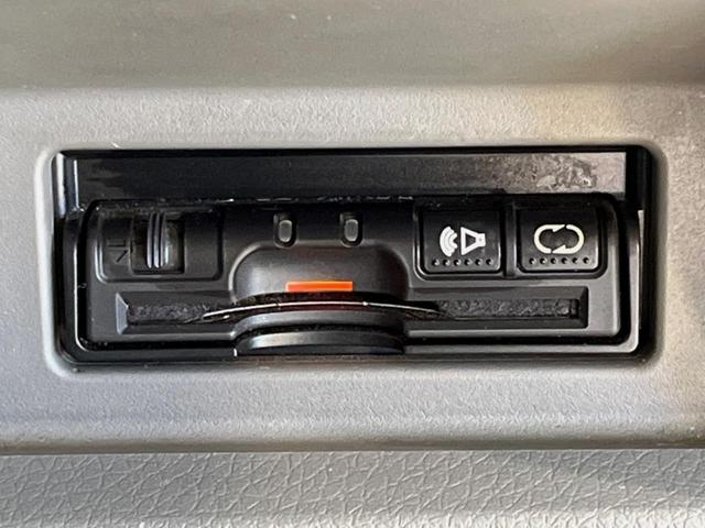 NV350キャラバンバン ロングプレミアムGXエマージェンシーブレーキパック 純正ナビ バックカメラ 衝突被害軽減装置 HIDヘッド スマートキー プッシュスタート ETC オートライト Bluetooth接続 CD フルセグ スライドドア 電動格納ドアミラー イモビライザー(6枚目)