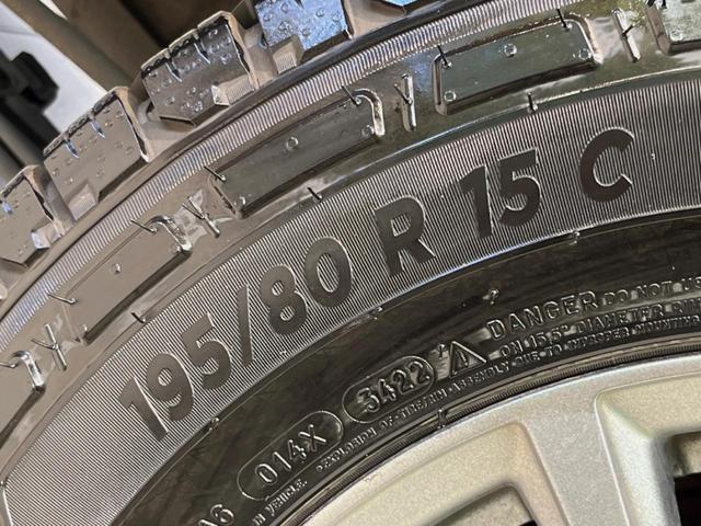 NV350キャラバンバン ロングプレミアムGXエマージェンシーブレーキパック 純正ナビ バックカメラ 衝突被害軽減装置 HIDヘッド スマートキー プッシュスタート ETC オートライト Bluetooth接続 CD フルセグ スライドドア 電動格納ドアミラー イモビライザー(49枚目)