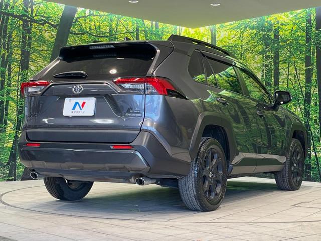 ＲＡＶ４ アドベンチャー　オフロードパッケージ　９型ディスプレイオーディオ　衝突被害軽減装置　禁煙車　バックカメラ　合皮シート　シートベンチレーション　純正１８インチアルミホイール　専用サスペンション　ブリッジ型ルーフレール　寒冷地仕様（17枚目）