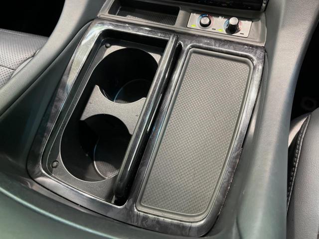 アルファード ２．５Ｓ　Ｃパッケージ　両側電動ドア　後席モニター　純正ナビ付ＤＡ　バックカメラ　１００Ｖ電源　セーフティセンス　レーダークルーズ　禁煙車　電動リアゲート　前席シートエアコン　パワーシート　コーナーセンサー　スマートキー（47枚目）