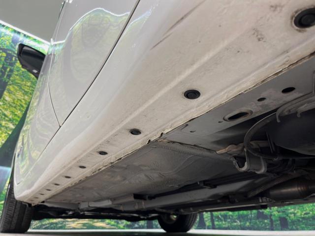 ノート ｅ－パワー　Ｘ　Ｖセレクション　純正ＳＤナビ　全周囲カメラ　デジタルインナーミラー　エマージェンシーブレーキ　ＬＥＤヘッドライト　スマートキー　プッシュスタート　オートエアコン　純正１５インチアルミホイール（49枚目）