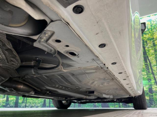 ノート ｅ－パワー　Ｘ　Ｖセレクション　純正ＳＤナビ　全周囲カメラ　デジタルインナーミラー　エマージェンシーブレーキ　ＬＥＤヘッドライト　スマートキー　プッシュスタート　オートエアコン　純正１５インチアルミホイール（51枚目）