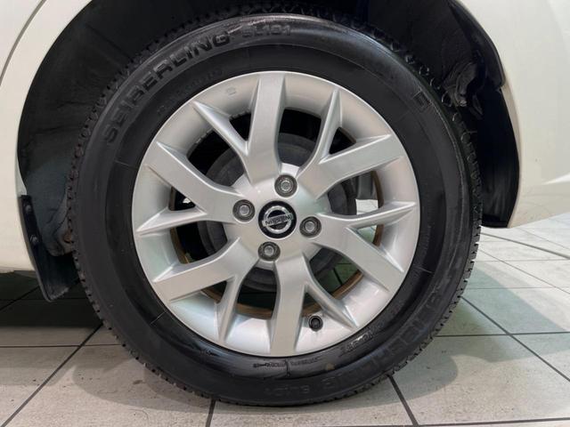 ノート ｅ－パワー　Ｘ　Ｖセレクション　純正ＳＤナビ　全周囲カメラ　デジタルインナーミラー　エマージェンシーブレーキ　ＬＥＤヘッドライト　スマートキー　プッシュスタート　オートエアコン　純正１５インチアルミホイール（54枚目）