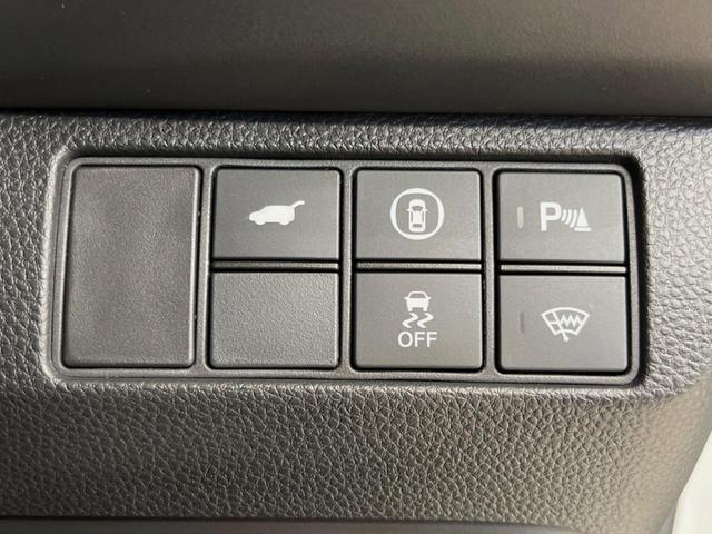 ヴェゼル ｅ：ＨＥＶ　Ｚ　純正９型ナビ　禁煙車　レーダークルーズ　パワーバックドア　シートヒーター　ＬＥＤヘッドライト　シーケンシャルターンランプ　オートハイビーム　ハーフレザー（7枚目）