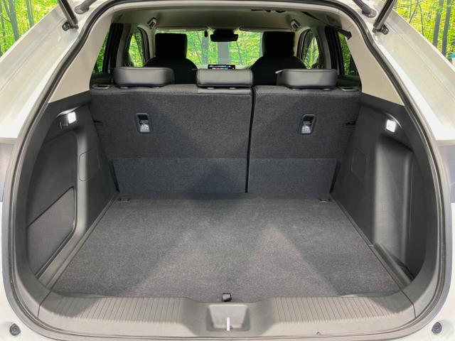 ヴェゼル ｅ：ＨＥＶ　Ｚ　純正９型ナビ　禁煙車　レーダークルーズ　パワーバックドア　シートヒーター　ＬＥＤヘッドライト　シーケンシャルターンランプ　オートハイビーム　ハーフレザー（10枚目）