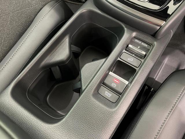 ヴェゼル ｅ：ＨＥＶ　Ｚ　純正９型ナビ　禁煙車　レーダークルーズ　パワーバックドア　シートヒーター　ＬＥＤヘッドライト　シーケンシャルターンランプ　オートハイビーム　ハーフレザー（42枚目）