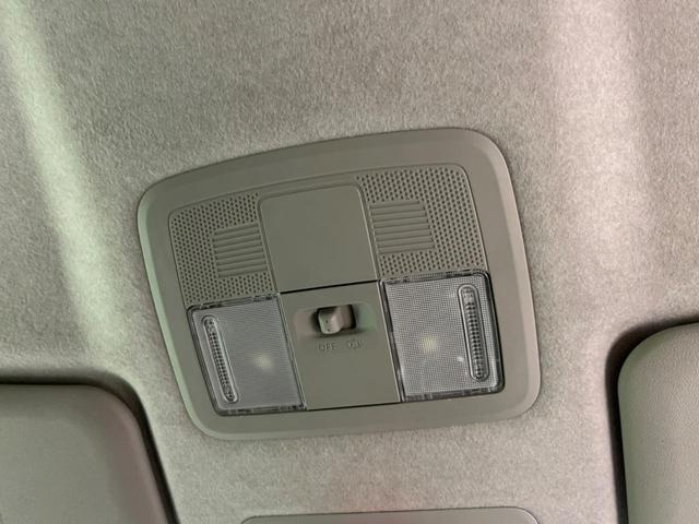 ロッキー G 9型ディスプレイオーディオ 禁煙車 レーダークルーズ スマートアシスト LEDヘッドランプ シートヒーター 純正17インチアルミホイール スマートキー オートエアコン オートライト(32枚目)