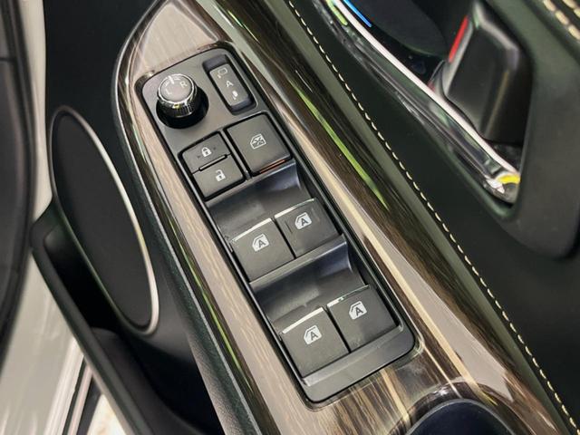 ハリアー エレガンス　メーカーナビ　サンルーフ　バックカメラ　レーダークルーズ　禁煙車　ハーフレザーシート　パワーシート　コーナーセンサー　スマートキー　ＬＥＤヘッド　ビルトインＥＴＣ　純正１７インチアルミ（23枚目）