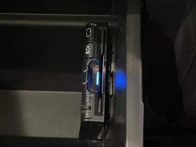 スペーシアカスタム ハイブリッドＸＳ　両側電動ドア　ＳＤナビ　バックカメラ　セーフティサポート　禁煙車　ハーフレザーシート　シートヒーター　スマートキー　ＬＥＤヘッド　ＥＴＣ　純正１５インチアルミ　オートハイビーム　オートライト（27枚目）