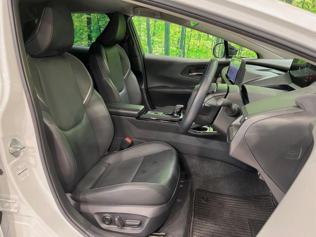 プリウス Ｚ　全周囲カメラ　純正１２型ナビ付ＤＡ　１００Ｖ電源　セーフティセンス　レーダークルーズ　禁煙　電動リアゲート　前席シートエアコン　パワーシート　コーナーセンサー　スマートキー　ＬＥＤヘッド　ＥＴＣ２．０（8枚目）