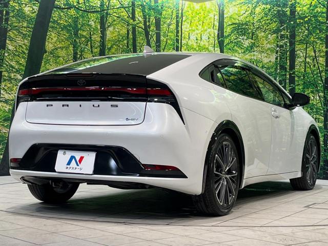 プリウス Ｚ　全周囲カメラ　純正１２型ナビ付ＤＡ　１００Ｖ電源　セーフティセンス　レーダークルーズ　禁煙　電動リアゲート　前席シートエアコン　パワーシート　コーナーセンサー　スマートキー　ＬＥＤヘッド　ＥＴＣ２．０（17枚目）