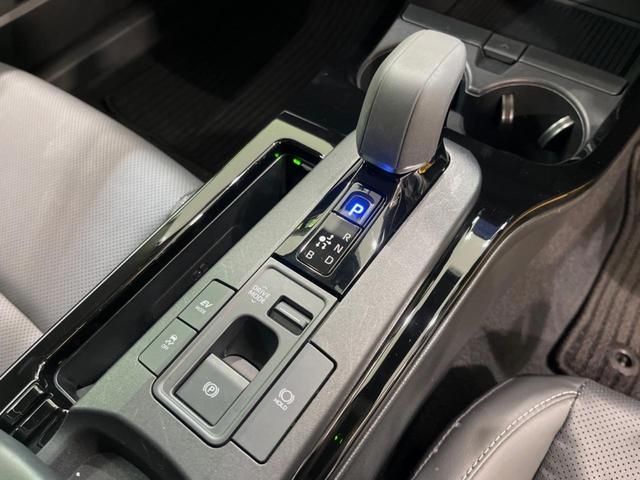 プリウス Ｚ　全周囲カメラ　純正１２型ナビ付ＤＡ　１００Ｖ電源　セーフティセンス　レーダークルーズ　禁煙　電動リアゲート　前席シートエアコン　パワーシート　コーナーセンサー　スマートキー　ＬＥＤヘッド　ＥＴＣ２．０（21枚目）
