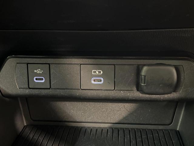 プリウス Ｚ　全周囲カメラ　純正１２型ナビ付ＤＡ　１００Ｖ電源　セーフティセンス　レーダークルーズ　禁煙　電動リアゲート　前席シートエアコン　パワーシート　コーナーセンサー　スマートキー　ＬＥＤヘッド　ＥＴＣ２．０（35枚目）