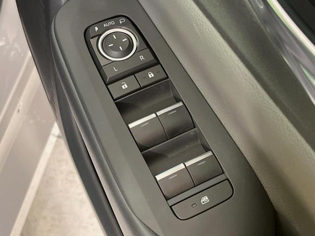 プリウス Ｚ　全周囲カメラ　純正１２型ナビ付ＤＡ　１００Ｖ電源　セーフティセンス　レーダークルーズ　禁煙　電動リアゲート　前席シートエアコン　パワーシート　コーナーセンサー　スマートキー　ＬＥＤヘッド　ＥＴＣ２．０（37枚目）