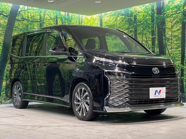 ヴォクシー Ｓ－Ｚ　メーカー１０．５型ナビ　禁煙車　両側電動スライドドア　パワーバックドア　シートヒーター　ステアリングヒーター　バックカメラ　純正１７インチアルミホイール　リアオートエアコン　衝突被害軽減システム（17枚目）