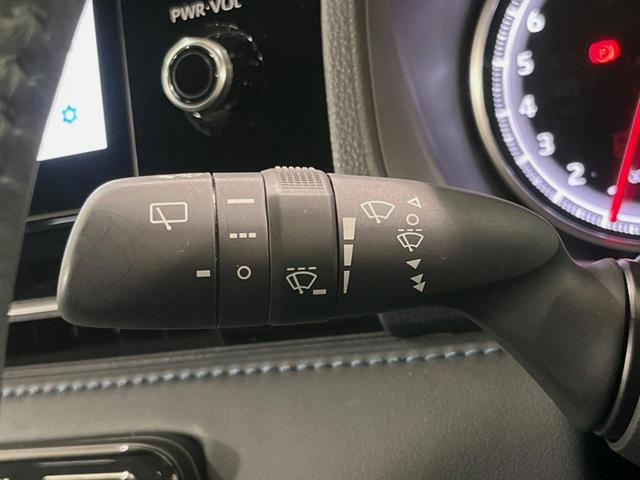 ヴォクシー Ｓ－Ｚ　メーカー１０．５型ナビ　禁煙車　両側電動スライドドア　パワーバックドア　シートヒーター　ステアリングヒーター　バックカメラ　純正１７インチアルミホイール　リアオートエアコン　衝突被害軽減システム（23枚目）