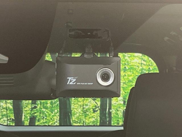ヴォクシー Ｓ－Ｚ　メーカー１０．５型ナビ　禁煙車　両側電動スライドドア　パワーバックドア　シートヒーター　ステアリングヒーター　バックカメラ　純正１７インチアルミホイール　リアオートエアコン　衝突被害軽減システム（31枚目）
