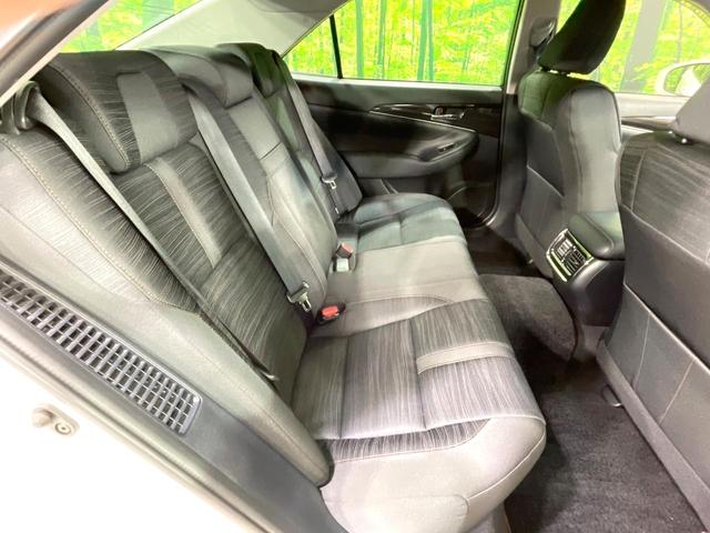 クラウンハイブリッド アスリートＳ　ブラックスタイル　純正ＨＤＤナビ　バックカメラ　Ｂｌｕｅｔｏｏｔｈ　レーダークルーズ　ドラレコ　パワーシート　前席シートヒーター　ＨＩＤヘッドライト　オートライト　コーナーセンサー　純正１８インチアルミ（10枚目）