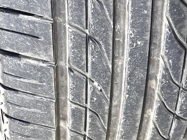 クラウンハイブリッド アスリートＳ　ブラックスタイル　純正ＨＤＤナビ　バックカメラ　Ｂｌｕｅｔｏｏｔｈ　レーダークルーズ　ドラレコ　パワーシート　前席シートヒーター　ＨＩＤヘッドライト　オートライト　コーナーセンサー　純正１８インチアルミ（22枚目）