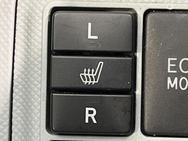 アクア Ｓ　９型ＳＤナビ　バックカメラ　禁煙車　スマートキー　シートヒーター　ビルトインＥＴＣ　オートライト　オートエアコン　Ｂｌｕｅｔｏｏｔｈ　ＤＶＤ再生　地デジ　電動格納ミラー　ドアバイザー（5枚目）