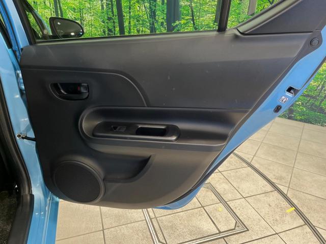 アクア Ｓ　９型ＳＤナビ　バックカメラ　禁煙車　スマートキー　シートヒーター　ビルトインＥＴＣ　オートライト　オートエアコン　Ｂｌｕｅｔｏｏｔｈ　ＤＶＤ再生　地デジ　電動格納ミラー　ドアバイザー（49枚目）