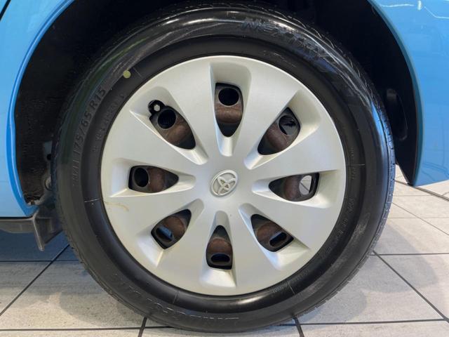 アクア Ｓ　９型ＳＤナビ　バックカメラ　禁煙車　スマートキー　シートヒーター　ビルトインＥＴＣ　オートライト　オートエアコン　Ｂｌｕｅｔｏｏｔｈ　ＤＶＤ再生　地デジ　電動格納ミラー　ドアバイザー（50枚目）