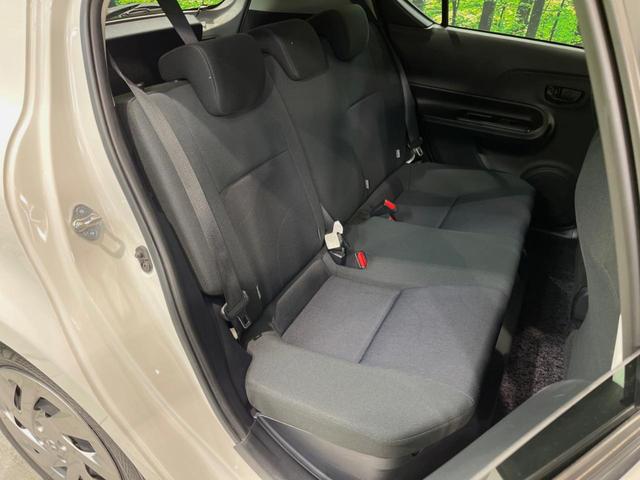 アクア Ｓ　セーフティセンス　ディスプレイオーディオ　禁煙車　スマートキー　ＥＴＣ　オートハイビーム　オートライト　オートエアコン　Ｂｌｕｅｔｏｏｔｈ　電動格納ミラー　ドアバイザー　プライバシーガラス（9枚目）