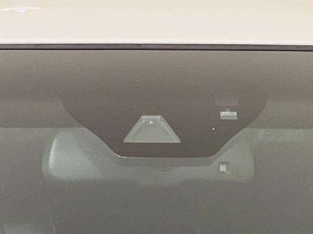 ハリアー プレミアム アドバンスドパッケージ サンルーフ フルエアロ 純正9型ナビ 全周囲カメラ JBLサウンド 衝突被害軽減システム レーダークルーズ 禁煙車 電動リアゲート ハーフレザーシート パワーシート コーナーセンサー スマートキー(5枚目)