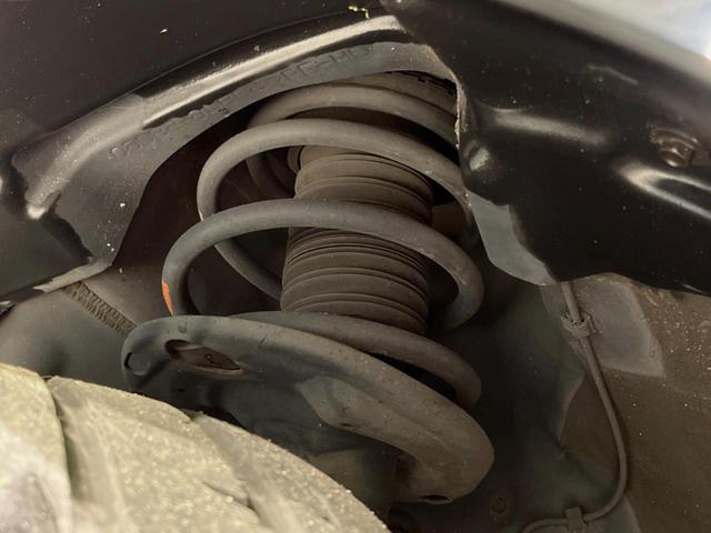 アルファード ２．５Ｓ　純正９型ＳＤナビ　後席モニター　両側電動ドア　クリアランスソナー　バックカメラ　禁煙車　スマートキー　ＬＥＤヘッド　ビルトインＥＴＣ　純正１８インチアルミ　オートライト（18枚目）