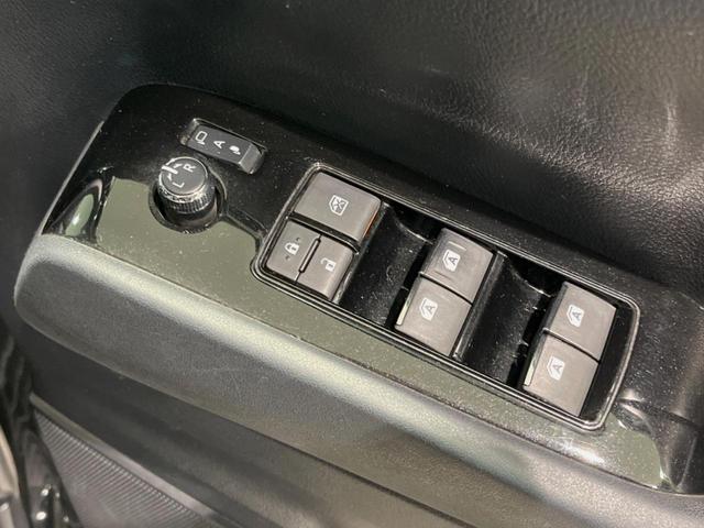 アルファード ２．５Ｓ　純正９型ＳＤナビ　後席モニター　両側電動ドア　クリアランスソナー　バックカメラ　禁煙車　スマートキー　ＬＥＤヘッド　ビルトインＥＴＣ　純正１８インチアルミ　オートライト（35枚目）