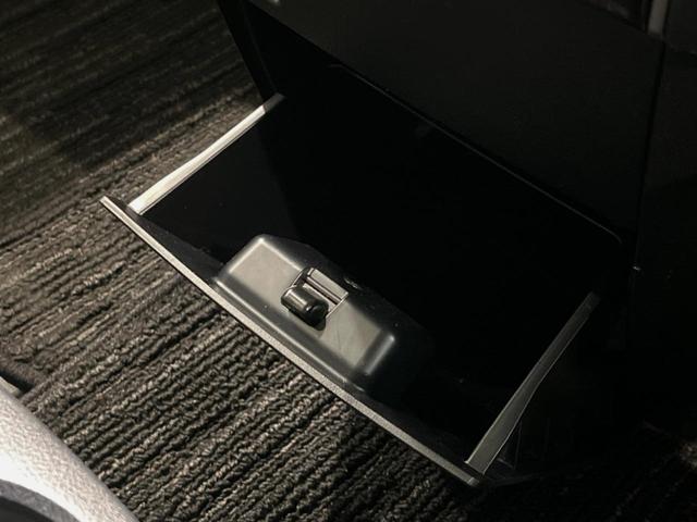 アルファード ２．５Ｓ　純正９型ＳＤナビ　後席モニター　両側電動ドア　クリアランスソナー　バックカメラ　禁煙車　スマートキー　ＬＥＤヘッド　ビルトインＥＴＣ　純正１８インチアルミ　オートライト（40枚目）