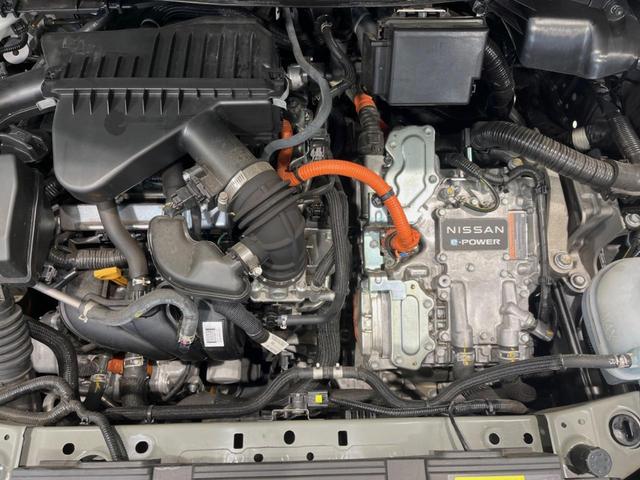 ノート Ｘ　メーカーナビ　全周囲カメラ　衝突被害軽減　レーダークルーズ　禁煙車　ドラレコ　コーナーセンサー　スマートキー　ＬＥＤヘッド　ＥＴＣ２．０　オートハイビーム　車線逸脱警報　オートライト　オートエアコン（18枚目）