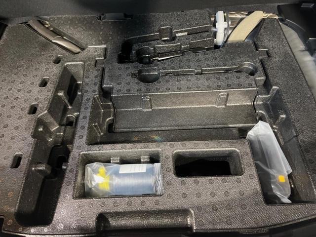 ノート Ｘ　メーカーナビ　全周囲カメラ　衝突被害軽減　レーダークルーズ　禁煙車　ドラレコ　コーナーセンサー　スマートキー　ＬＥＤヘッド　ＥＴＣ２．０　オートハイビーム　車線逸脱警報　オートライト　オートエアコン（51枚目）