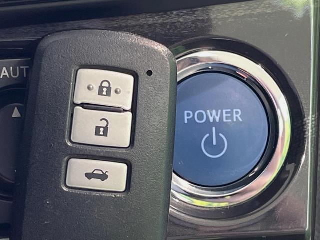 クラウンハイブリッド アスリートS HDDナビ バックカメラ レーダークルーズ 禁煙車 ドラレコ コーナーセンサー スマートキー HIDヘッド ビルトインETC 純正17インチアルミ 車線逸脱警報 オートライト デュアルエアコン(6枚目)