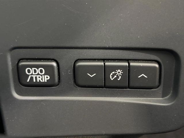 クラウンハイブリッド アスリートS HDDナビ バックカメラ レーダークルーズ 禁煙車 ドラレコ コーナーセンサー スマートキー HIDヘッド ビルトインETC 純正17インチアルミ 車線逸脱警報 オートライト デュアルエアコン(30枚目)