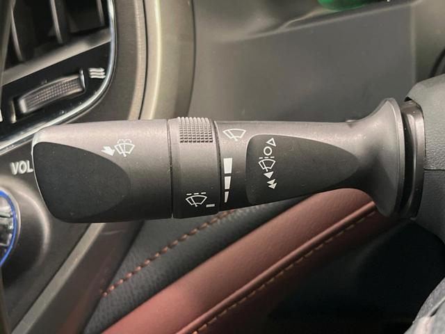 クラウンハイブリッド アスリートS HDDナビ バックカメラ レーダークルーズ 禁煙車 ドラレコ コーナーセンサー スマートキー HIDヘッド ビルトインETC 純正17インチアルミ 車線逸脱警報 オートライト デュアルエアコン(33枚目)