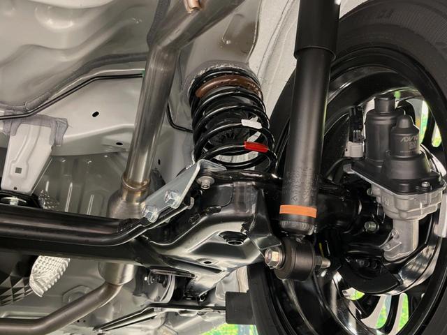 ルーミー カスタムＧ－Ｔ　９型ディスプレイオーディオ　ターボ　登録済未使用車　両側電動ドア　全周囲カメラ　衝突被害軽減システム　コーナーセンサー　スマートキー　ＬＥＤヘッド　純正１５インチアルミ　オートハイビーム（18枚目）