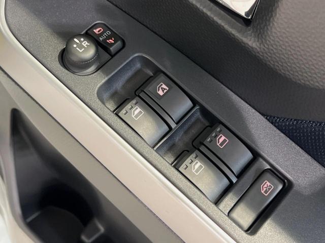 ルーミー カスタムＧ－Ｔ　９型ディスプレイオーディオ　ターボ　登録済未使用車　両側電動ドア　全周囲カメラ　衝突被害軽減システム　コーナーセンサー　スマートキー　ＬＥＤヘッド　純正１５インチアルミ　オートハイビーム（32枚目）