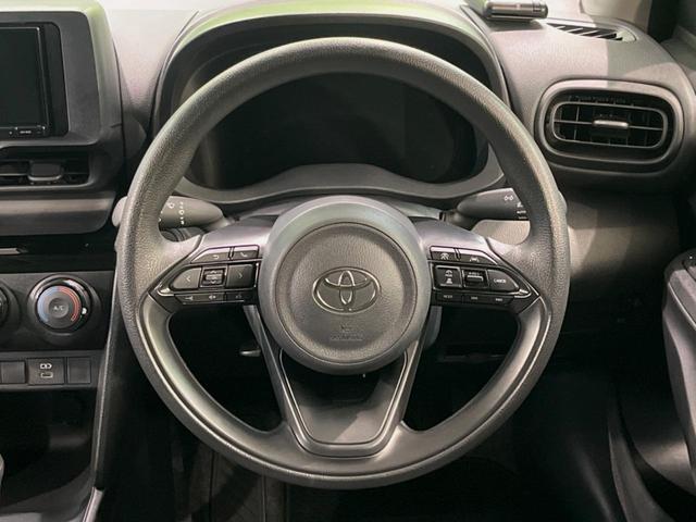 ヤリスクロス Ｘ　ＳＤナビ　バックカメラ　セーフティセンス　レーダークルーズ　禁煙車　コーナーセンサー　スマートキー　ＥＴＣ　オートハイビーム　オートライト　Ｂｌｕｅｔｏｏｔｈ　フルセグ　ドラレコ（11枚目）